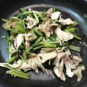 小松菜と舞茸の塩コショウ炒め